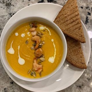 Гарбузовий крем суп з креветкою