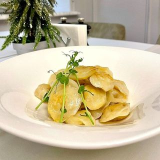 Вареники з сиром та кропом (220/40г)