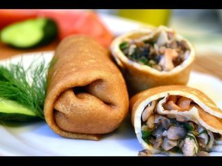 Млинець з куркою та грибами 