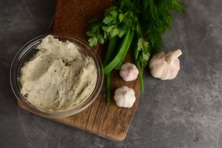 Сало з часником