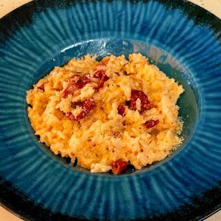 Рис з в'яленими томатами та куркою (280г)