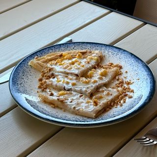 Млинці з соковитим манго ( 230 г )