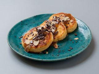 Сирники з карамельним соусом (220г)