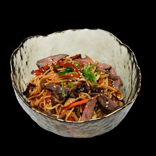 Пшенична локшина з телятиною (360г)