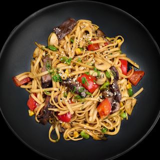 Пшенична локшина з телятиною (360г)