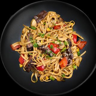 Пшенична локшина з телятиною (360г)