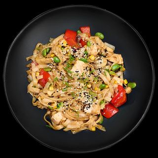 Пшенична локшина з куркою( 300г)