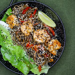 Гречана локшина з креветками (285г)