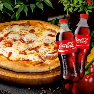 Італійська піца Діаболо (40см) + 2шт Сoca-Cola (0,5л)