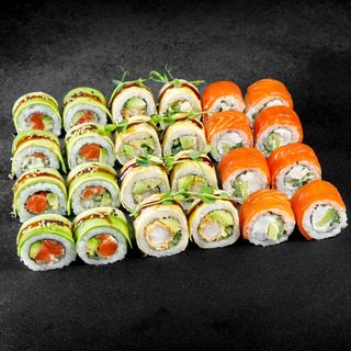 Сет Love is (24шт/730г)