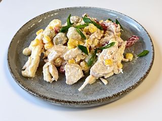 Салат з курячого філе 200 г.