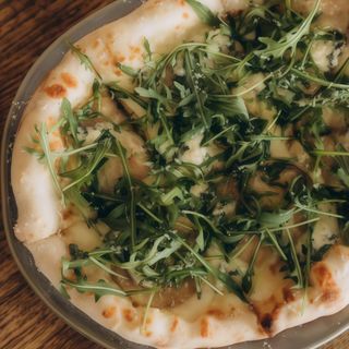 Піцета з сиром горгонзола та грушею (310г)