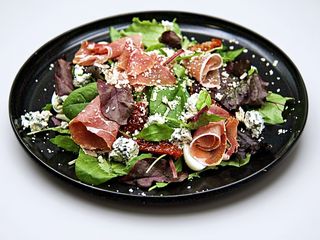 Салат з Прошуто та в'яленими томатами (265г)