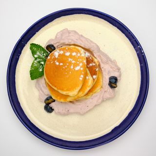 Панкейки з ягідним соусом (250г)