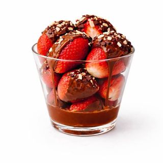 Полуниця в бельгійському шоколаді