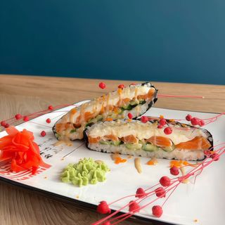 Суші-сендвіч з тунцем