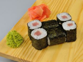 Макі рол з тунцем(100г)