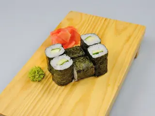 Макі рол з огірком(100г)