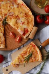 Піца з баликом та кукурудзою (30см)