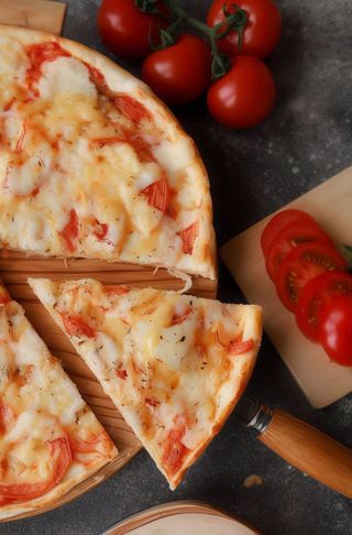 Піца з моцарелою (30см)