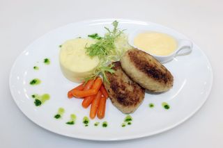 Щучі котлети з ніжним картопляним пюре (366г)