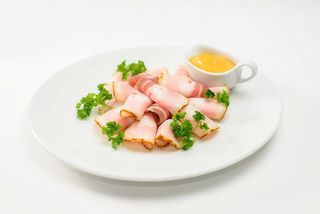 Сало з гірчицею та часником