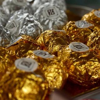 Горіхова халва в чорному шоколаді