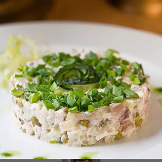 Олів'є з молодою телятиною