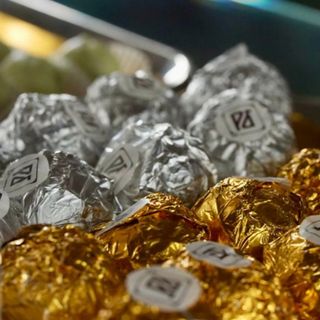 Горіхова халва в молочному шоколаді