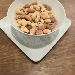 Асорті солоних горіхів ( 100 г)