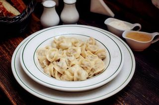 Пельмені (260/50/50г)