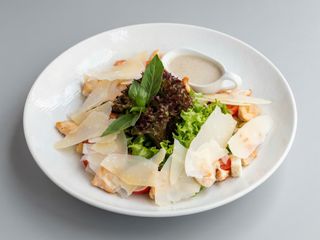 Салат Цезар з куркою (323г)