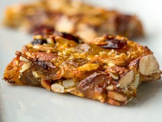 Печиво з горіхів та сухофруктів