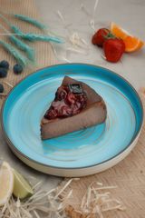 Шоколадний Сан-Себаст'ян із вишнею