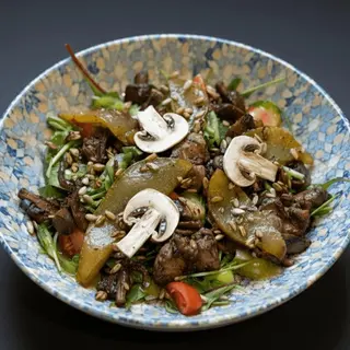 Салат з курячою печінкою (250г)