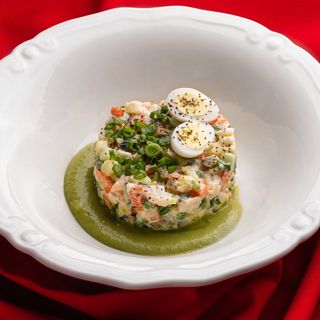 Олівʼє "База" із тигровою креветкою