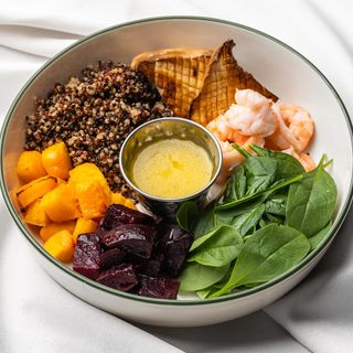 Кіноа із креветками та ірінги