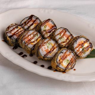 Теплий рол з лососем та креветкою