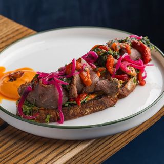 Брускета з ростбіфом