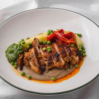 Картопляне пюре із курячим філе стегна