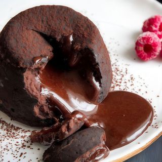 Шоколадний фондан з ванільним морозивом (120г/40г)