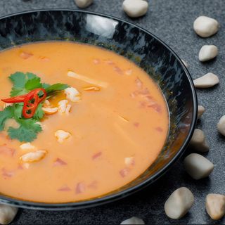 Том Ям з морепродуктами