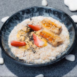 Вівсяна каша на молоці (500г)