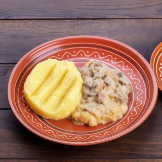 БЕФСТРОГАНОВ З ПЮРЕ