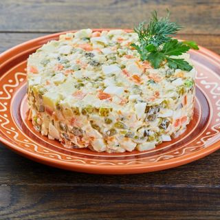 ОЛІВ'Є СВЯТКОВЕ З КУРКОЮ