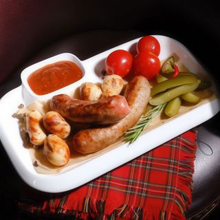 Ассорті ковбасок гриль