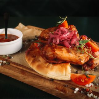 Шашлик з курячого стегна(350г)