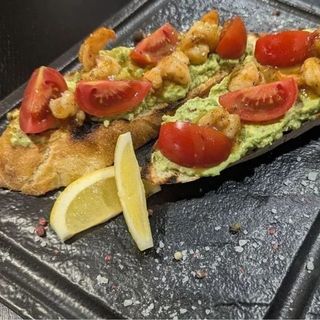 Авокадо тост з креветками (250г)