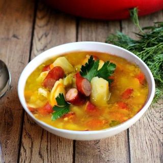 Суп гороховий з ковбасками (300г)