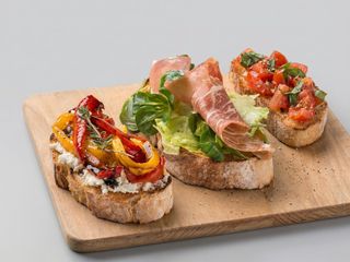 Брускетте con salmone (2шт)